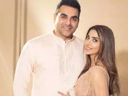 At 58, Arbaaz Khan becomes father for second time, welcomes first child  with Sshura Khan. Actor leaves hospital with a smile in viral video - The  Economic Times