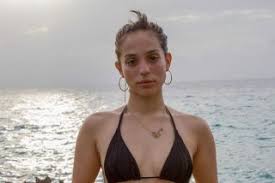 People who liked rocío toscano's feet, also liked Rocio Toscano Estreno Un Comentado Nuevo Look M360 Cl