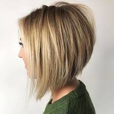 The angles and folds in the hairstyle will give your hair a lot of volume. 25 Short Hairstyles For Straight Hair