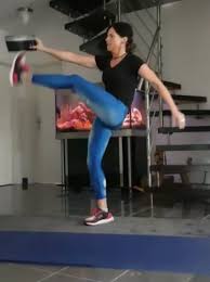 Mit 3 x 10 wiederholungen beginnen und langsam steigern auf 3 x 15 wiederholungen. Gymnastik Fitness Mit Anna Fur Zuhause Bei Instagram Live