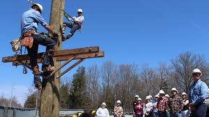 How much does an electric lineman earn? So You Want To Be A Lineman America S Electric Cooperatives