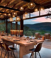 A Luxury Lodge Tucked Into The Mountain Side With 5 Luxurious Eco Suites The Perfect Home Base For High Impact Big Five Walkin House Design Architecture House