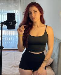 Catarina Paolino - Free pics, galleries & more at Babepedia