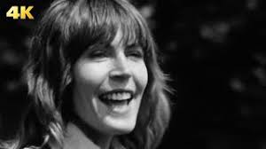 Helen Reddy