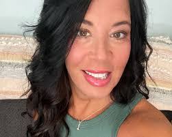 Mary Capozzi's Instagram, Twitter & Facebook