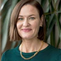 Amanda Bingham's Instagram, Twitter & Facebook