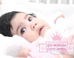 Marissa Projects :: Photos, videos, logos, illustrations and branding ::  Behance