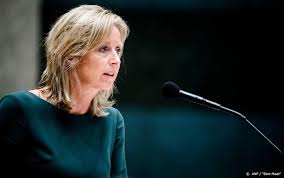 Demissionair minister van binnenlandse zaken en koninkrijksrelaties en. Minister Ollongren Verwacht Binnen Enkele Maanden Terug Te Keren Wel Nl