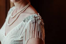 Schönste brautkleid für den schönesten tag. Von Hand Gefertigte Brautmode In Soest Atelier Zauberhaft