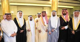 البركاتي، علي بن عبد الله بن مبارك ماجستير فقه الحسبة في زوائد كتاب الأدب المفرد للإمام البخاري رحمه الله على الكتب الستة من باب (بر الأم) إلى باب (من قدم إلى ضيفه طعامًا فقام يصلي) : ÙˆØ²Ø±Ø§Ø¡ ÙˆÙˆØ¬Ù‡Ø§Ø¡ ÙˆÙ…Ø³Ø¤Ù„ÙˆÙ† ÙŠØ´Ø±ÙÙˆÙ† Ø­ÙÙ„ Ù‚Ø±Ø§Ù† Ø®Ø§Ù„Ø¯ Ù†Ø§Ø¸Ø± Ø¹Ù„Ù‰ Ø¥Ø¨Ù†Ø© Ø§Ù„Ù…Ø³ØªØ´Ø§Ø± Ø§Ù„Ø§Ù†Ø¯ÙŠØ¬Ø§Ù†ÙŠ