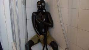 Fully hairy brunette masturbates pussy. Flexi Roxana Fully Dressed In Latex