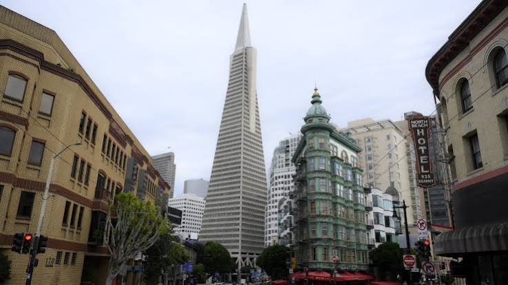 Transamerica Pyramid sold at a loss: report