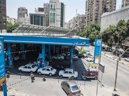 وحسبما اوضح عدد من اصحاب محطات البنزين في القاهرة انه وزارة البترول قررت رفع أسعار البنزين. Ø¨Ø¹Ø¯ Ù‚ÙØ²Ø© Ø§Ù„Ø¨ØªØ±ÙˆÙ„ Ù‡Ù„ ØªØ±ÙØ¹ Ø§Ù„Ø­ÙƒÙˆÙ…Ø© Ø£Ø³Ø¹Ø§Ø± Ø§Ù„Ø¨Ù†Ø²ÙŠÙ† ÙÙŠ Ø£Ø¨Ø±ÙŠÙ„ Ù…ØµØ±Ø§ÙˆÙ‰