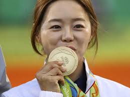 Brilliant Kim sets 72-arrow world record