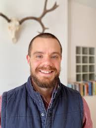 Travis Cashion's Instagram, Twitter & Facebook