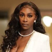 Takeia Davis's Instagram, Twitter & Facebook