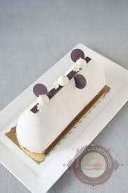Buche De Noel 17 Cassis Myrtille Et Vanille Surprises Et Gourmandises Buche De Noel Recette Dessert Noel Idee Recette Noel