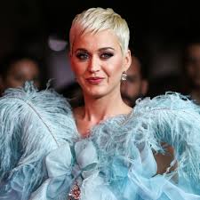 Nuovi tagli capelli corti e medi con la frangia: Tagli Capelli Corti 2019 Idee Per Tutte Le Teste Alice Cerea