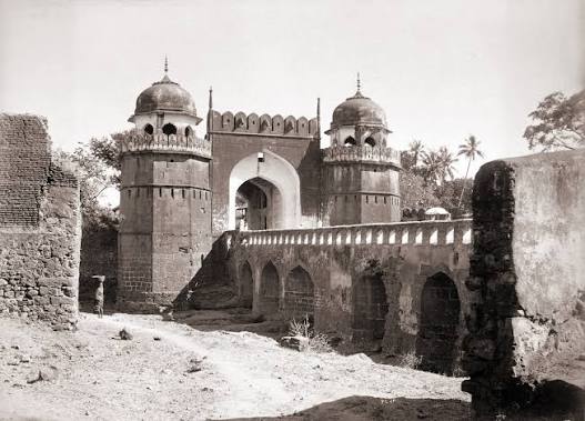File:Mecca gate aurangabad.jpg - Wikimedia Commons
