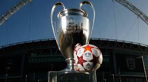 Aficionado al fútbol que no entiende qué beneficio traería al fútbol y a los aficionados una superliga europea. 852m0dijbnjopm