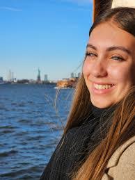 Kalinda Perez's Instagram, Twitter & Facebook