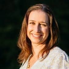 Amaris Hernandez's Instagram, Twitter & Facebook