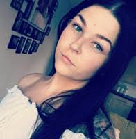 Emily Monteith's Instagram, Twitter & Facebook