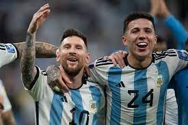 Enzo Fernandez explains how Chelsea can use Lionel Messi to ease pressure  on Graham Potter - football.london