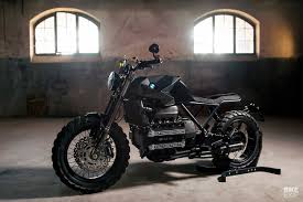 Brings documents to bmw k series left side and right side. Nightcrawler A Bmw Inspired By The F 117 Nighthawk Bike Exif