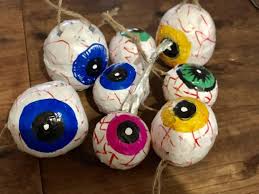 目玉の作り方 目玉のおやじ手作り ハロウィンdiy ハリボテ作り方 仮装コスチュームアイデア ハロウィン仮装アイデア ハロウィン手作り衣装 ハロウィンオブジェ作り方 ハロウィン工作 ハロウィン怖い ハロウィンインテリア お化け屋敷diy お化けの作り方 ハロウィン