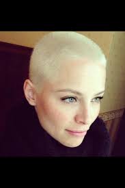In this hairstyle the hair is cut extremely short almost razor trimmed and the. Pin En Girl Buzzcuts