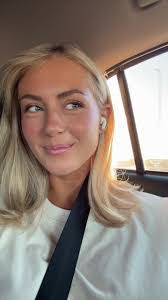 Amanda Licon's Instagram, Twitter & Facebook