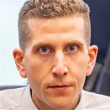 Tandra Williams's Instagram, Twitter & Facebook