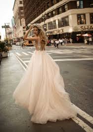 Abito da sposa a sirena rosa. ÙˆØ¨Ø® Ø¶ÙŠÙ‚ ÙÙŠ Ø§Ù„ØªÙ†ÙØ³ Ù…ÙƒØ§Ù„Ù…Ø© Vestito Da Sposa Tulle Innerselfstudio Com
