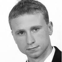 300+ perfiles de «Cackowski»