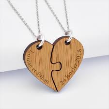 Duo Personnalise Cœur Inseparable Pendentifs Bois Medailles Gravees Prenoms Pendentif Personnalise Pendentif Grave Medaille Personnalisee