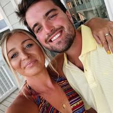 Kassie Voss (@simply_Kassie14)