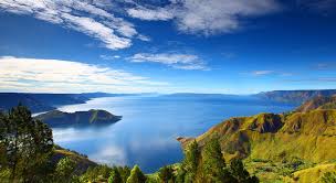 Dengan koleksi gambar pemandangan alam hd yang indah selain pemandangan pantai atau pegunungan, ada banyak gambar pemandangan lain yang juga telah kami update disini dan bisa anda download gratis. 20 Keajaiban Dan Pesona Alam Indonesia Esq Tours Travel