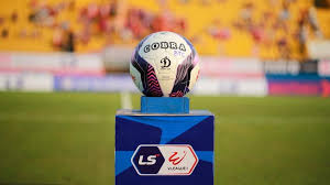 Подписчиков, 299 подписок, 1,940 публикаций — посмотрите в instagram фото и видео v.league (@v.league_vpf). Viá»‡t Nam Football Footyvietnam Twitter