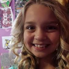 Shae Cunningham's Instagram, Twitter & Facebook