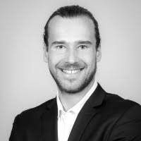 100+ perfiles de «Nierhoff»