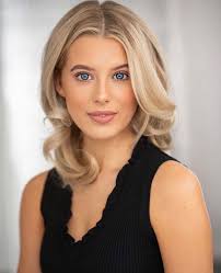 A massive congratulations to Laine Theatre Arts 2021 graduate Phoebe  Roberts, who has been going