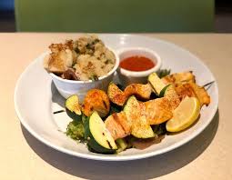 Zoës kitchen menu has the best mediterranean and greek food choices with vegetarian and gluten free options, made with fresh ingredients to guarantee clean eating. Zoes Kitchen Has A Whole 30 Compliant Menu That Includes Salmon Kebabs Healthy Restaurant Delicious Restaurant Restaurant Dishes