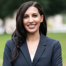 Kimberly Sierra's Instagram, Twitter & Facebook