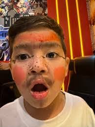 Alicia Yepiz's Instagram, Twitter & Facebook