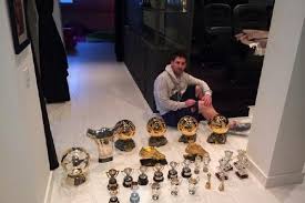 Effacer le texte du champ de recherche. Fc Barcelone Messi Sportif Le Plus Riche De Tous Les Temps