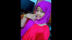 Qiso naag wayn iyo nin dhaliyaro ah dhex martay bom 02 20. Guska Macaan Ka Badan