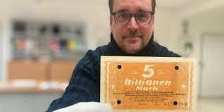 Das sind die 6 größten Schätze des Dortmunder Stadtarchivs : Foto-Album  zeigt Verbrecher