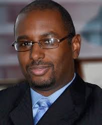 Dee Kearney's Instagram, Twitter & Facebook