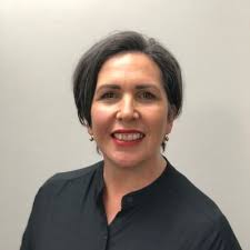 Patricia Simeon (@az_i_dzign)